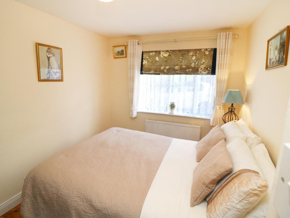 Julie'S Cottage Castleisland Exterior foto